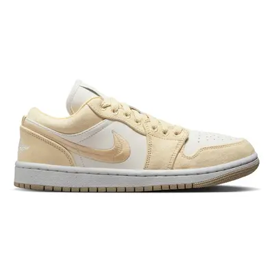 Air Jordan Low SE "Team Gold" Wmns - Donne - Scarpe Jordan - Giallo - FN3722-701 - Taglia: