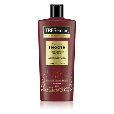 TRESemmé Keratin Smooth shampoo levigante per capelli ribelli e crespi