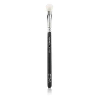 ZOEVA Smoky Blender Brush blending brush