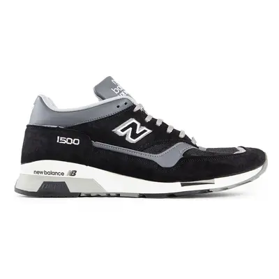 NEW BALANCE UNISEX BLACK SNEAKERS