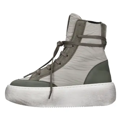 Sneakers alte in pelle e tessuto