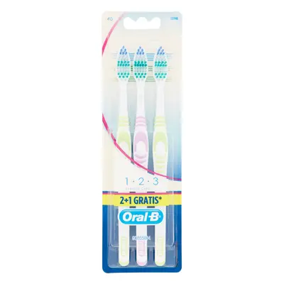 Oral-B Spazzolino Manuale 1 2 3 Classic Care 40 Medio 2+1 Gratis -